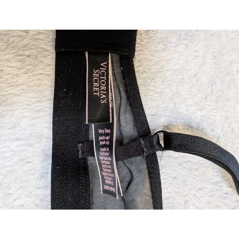 Women's Victoria's Secret Very Sexy Push-Up Bra 32B Black Beige